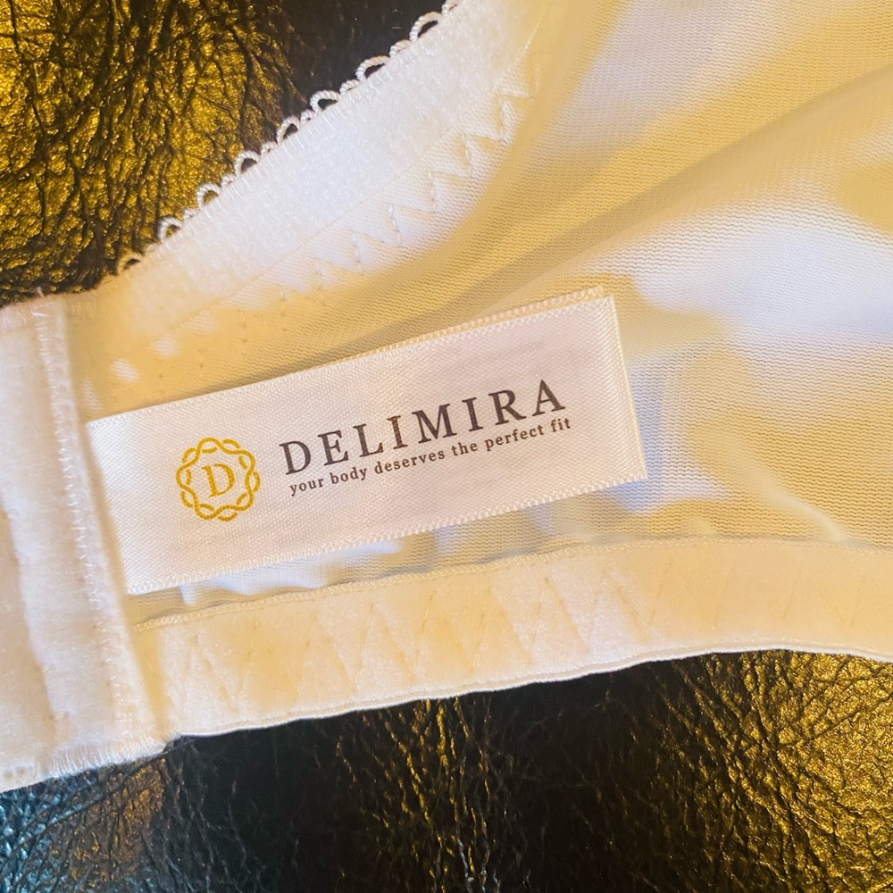 Delimira  bra women white minimizer bra sz# 46F NWT - Picture 7 of 11